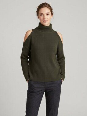 Okakie Ribbed Cold Shoulder Black Sweater